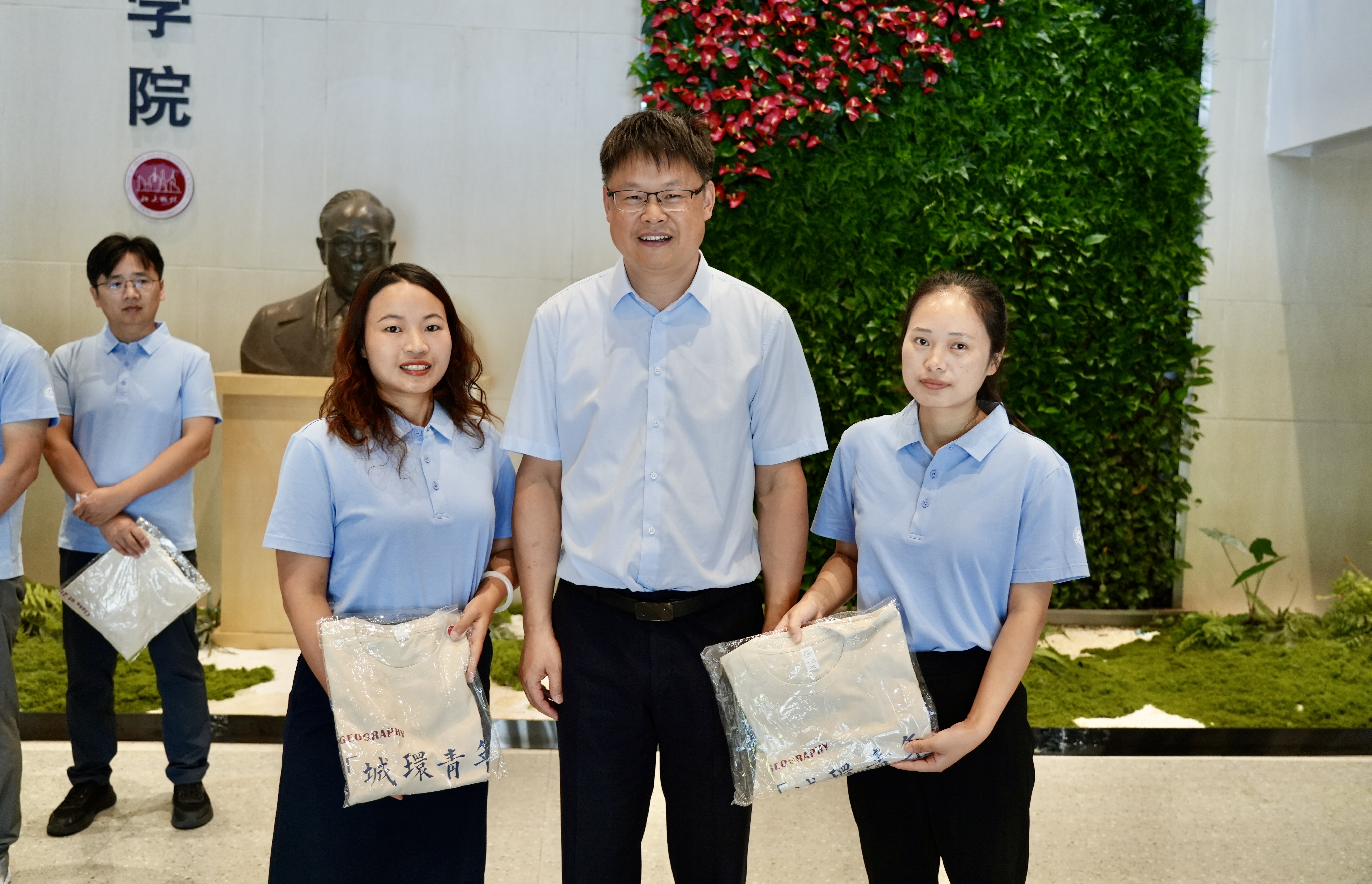 2-3.jpg